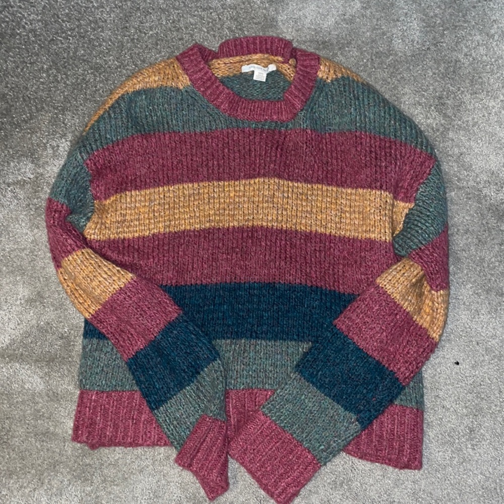Never worn American Eagle sweater